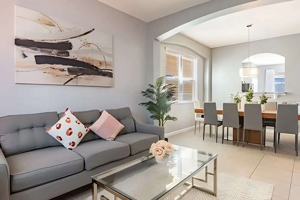 Solterra 6br, 4 Ensuites, Pool & Game Room