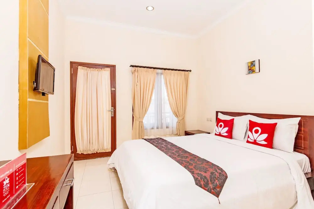 ZEN Rooms Sunshine Dewi Sartika