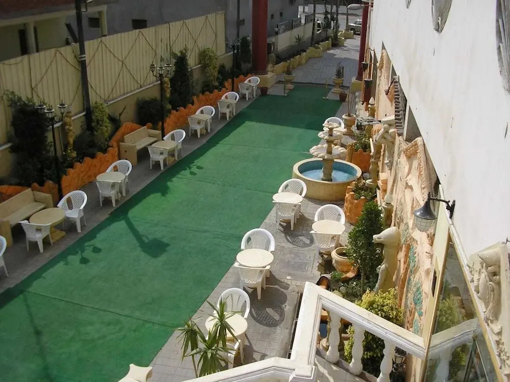 High way Hotel