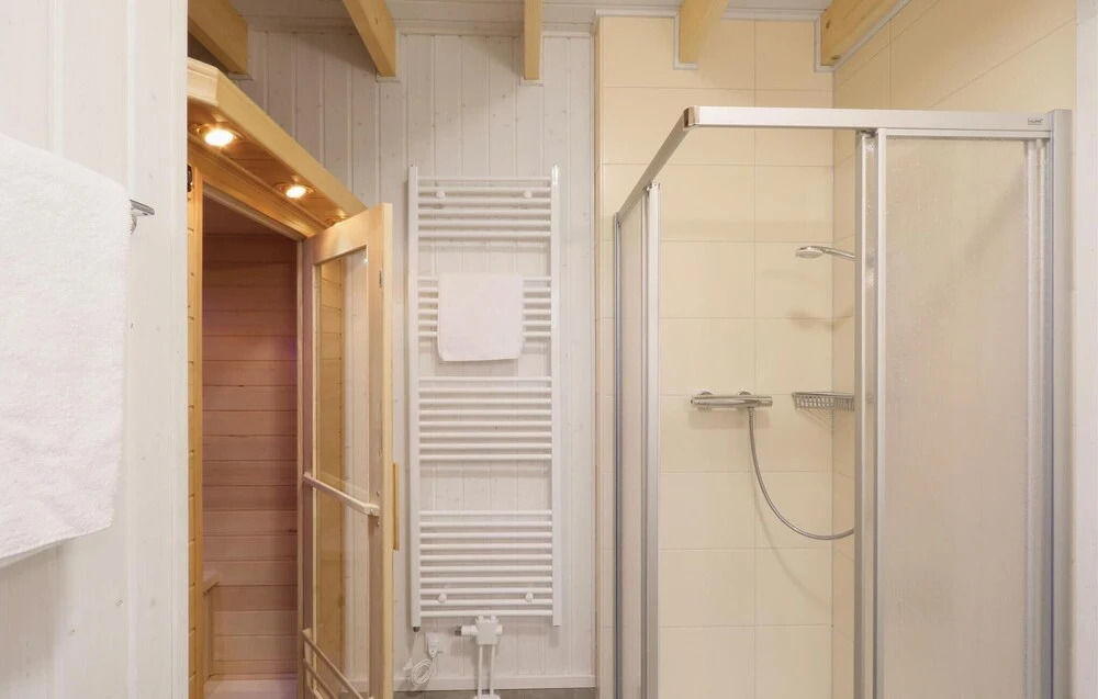 Nice Home In Ostseeresort Olpenitz With Sauna