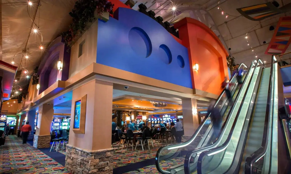 Apache Casino Hotel