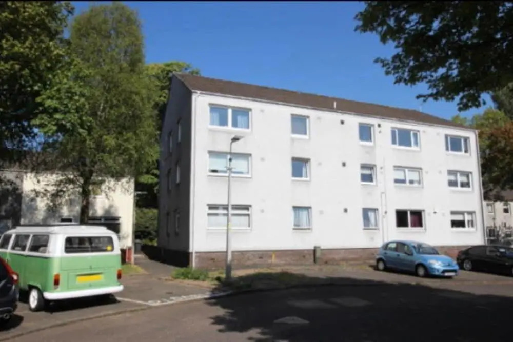 17G Regent Place