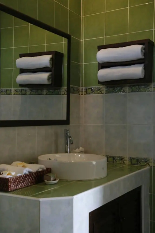 RedDoorz Plus Evergreen Boutique Hotel