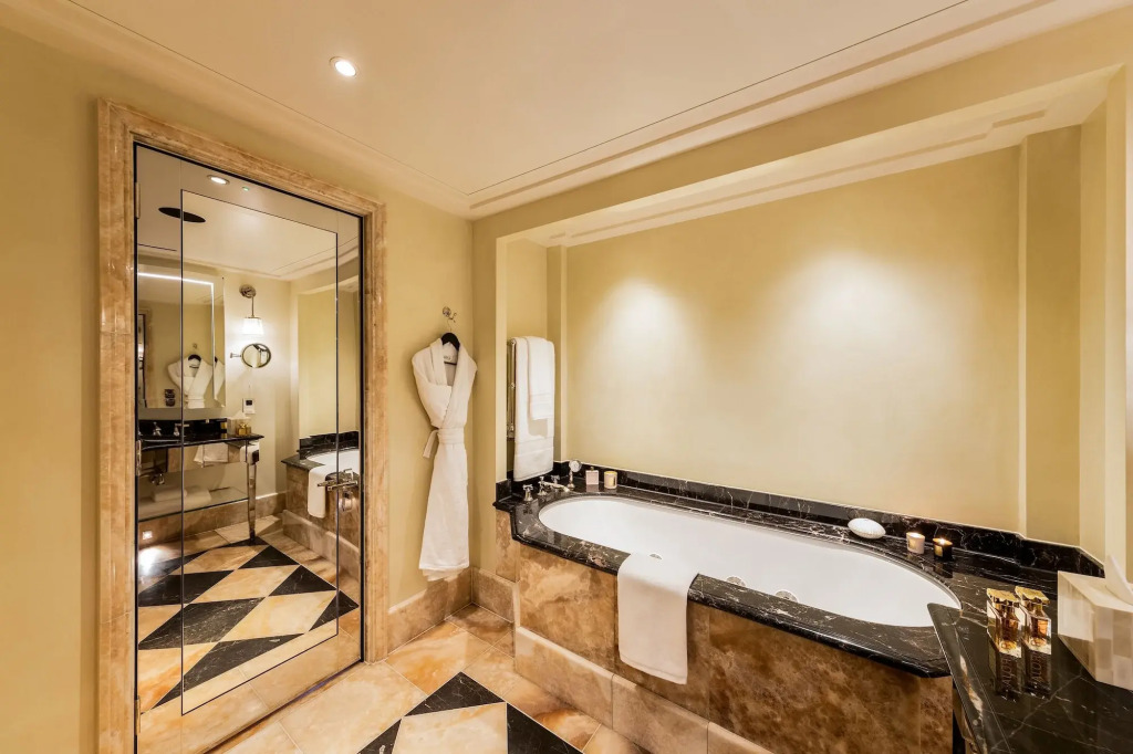 Loscar London