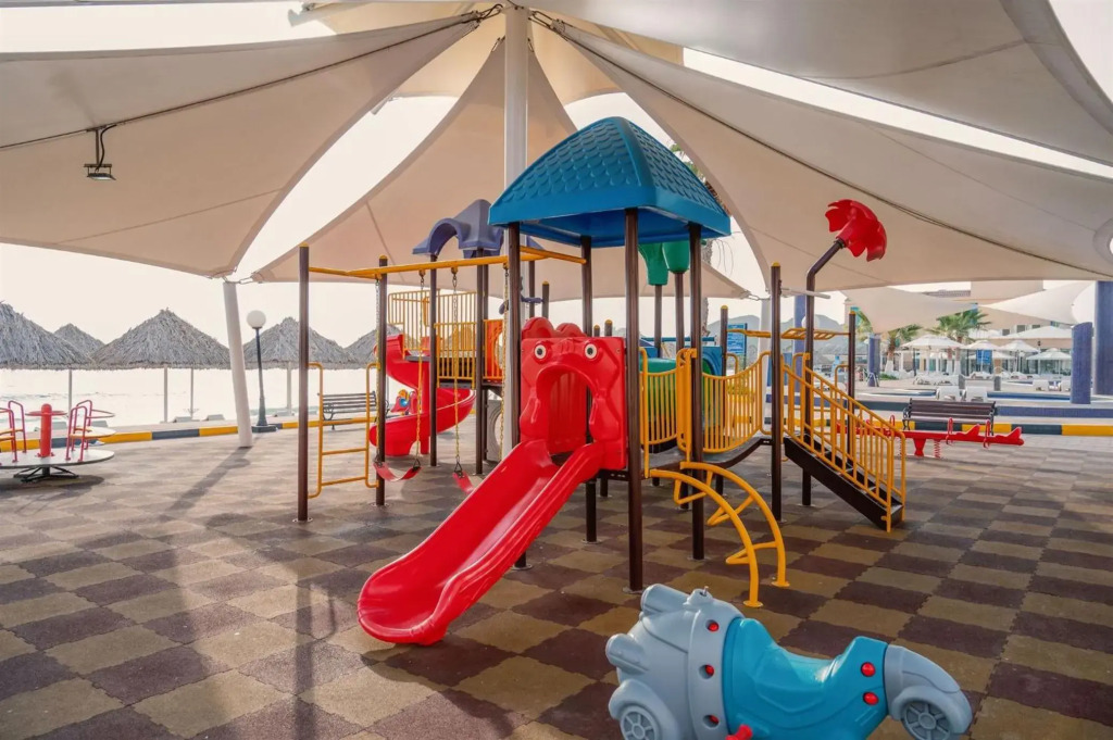 Royal Beach Hotel & Resort