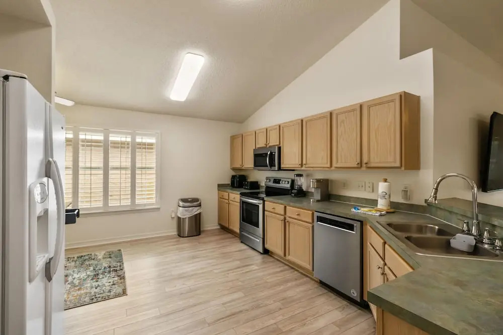 Here Comes Sunshine by Southern Vacation Rentals