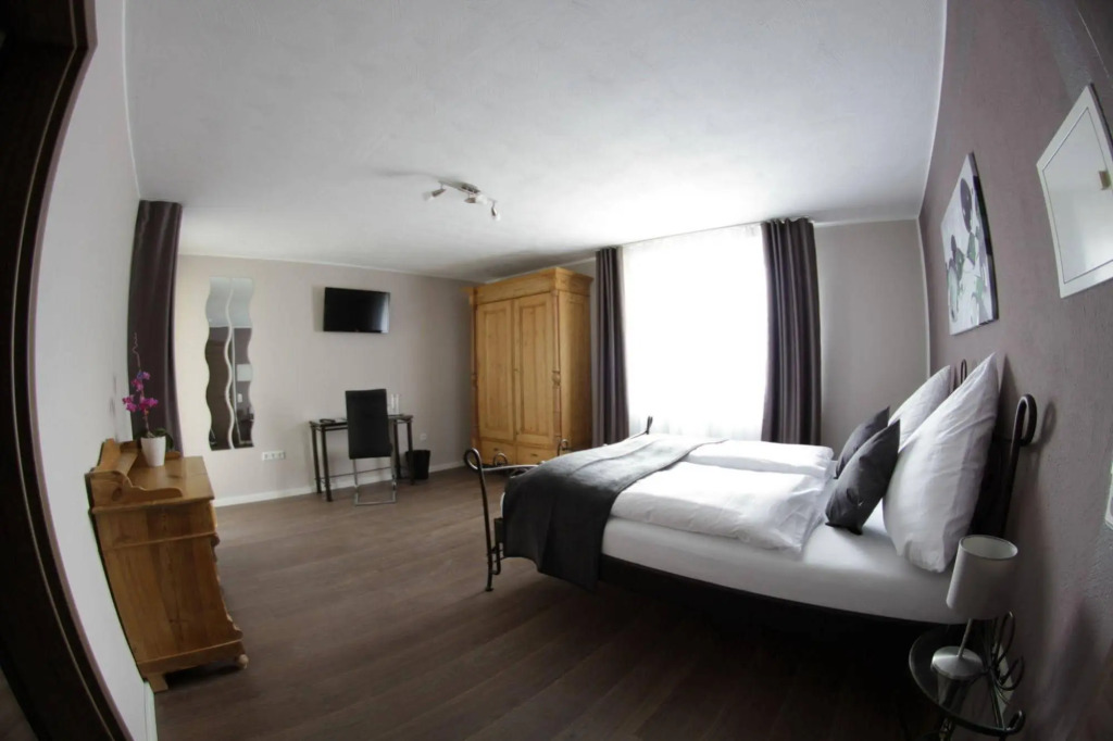 Apado-Hotel garni