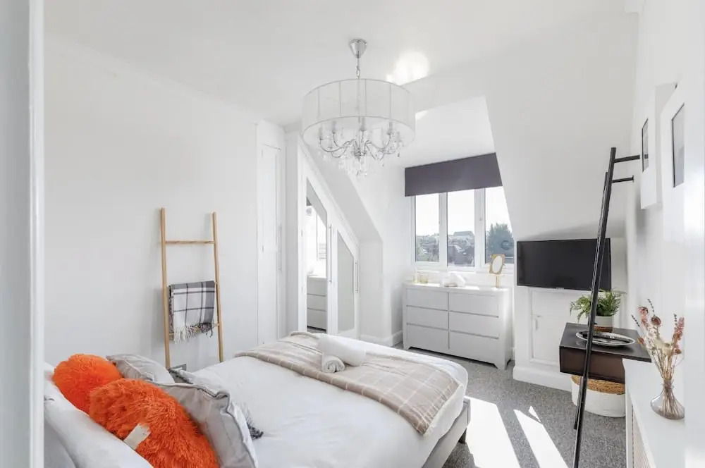 Immaculate 2-bed Apartment in Hove