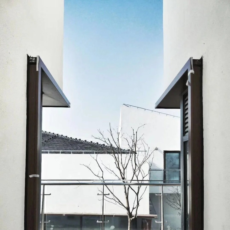 YUANSHE Tongnian