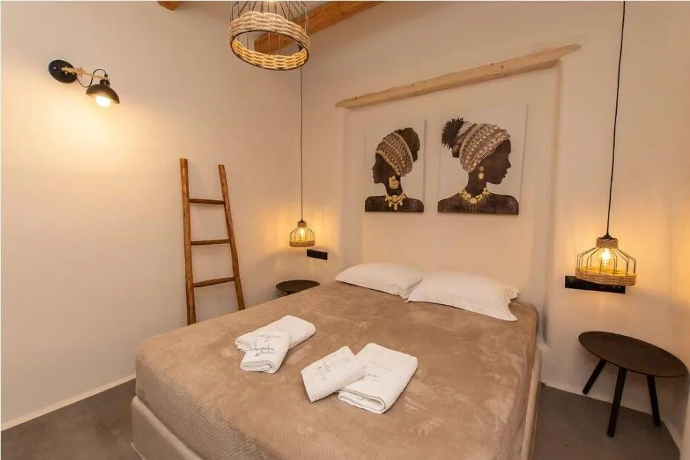 Gaitani apartments plaka naxos