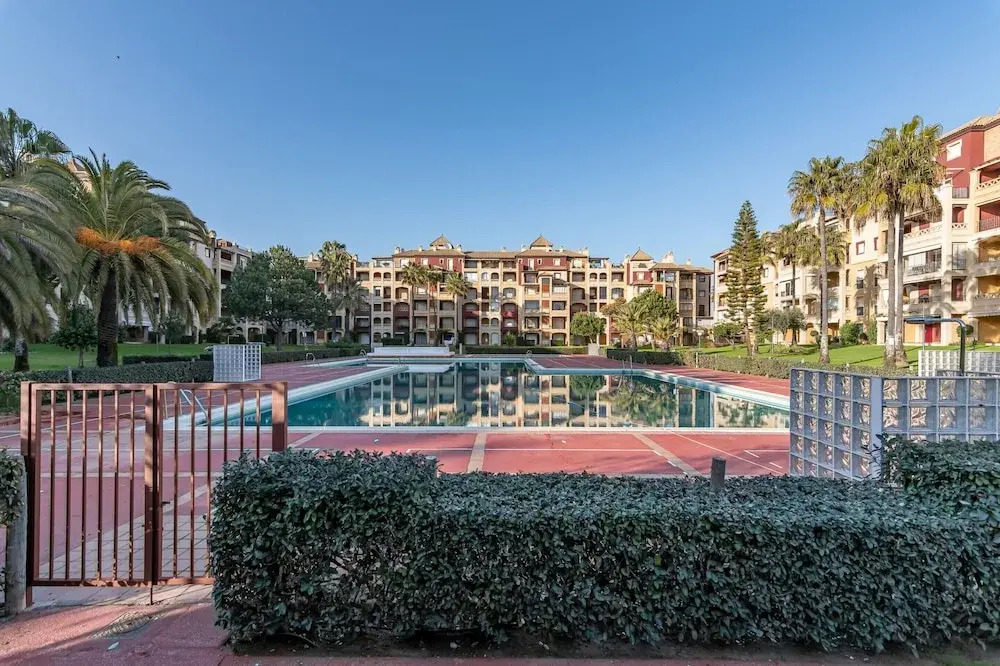 Sea-view Apartment for 7