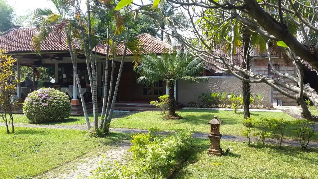 Bayumantra Bungalows