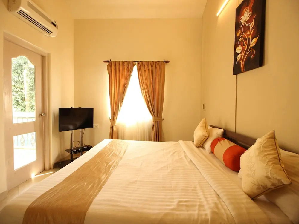 OYO 12904 Home Modern 2BHK Asagaon