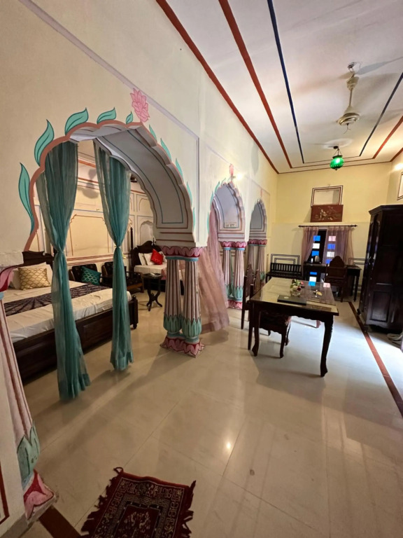 Rawla Mrignayani Palace