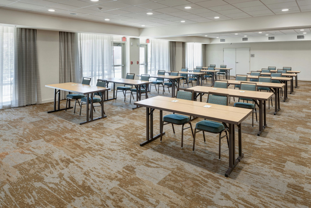 Отель Courtyard by Marriott Fort Worth Historic Stockyards