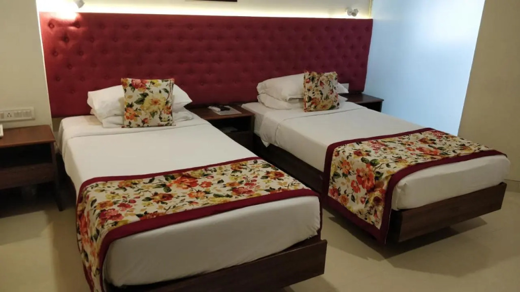 Hotel Parle International