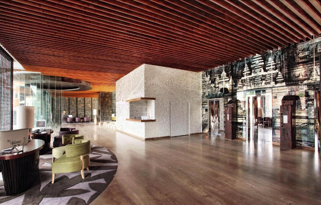 TS SUITES Seminyak Bali