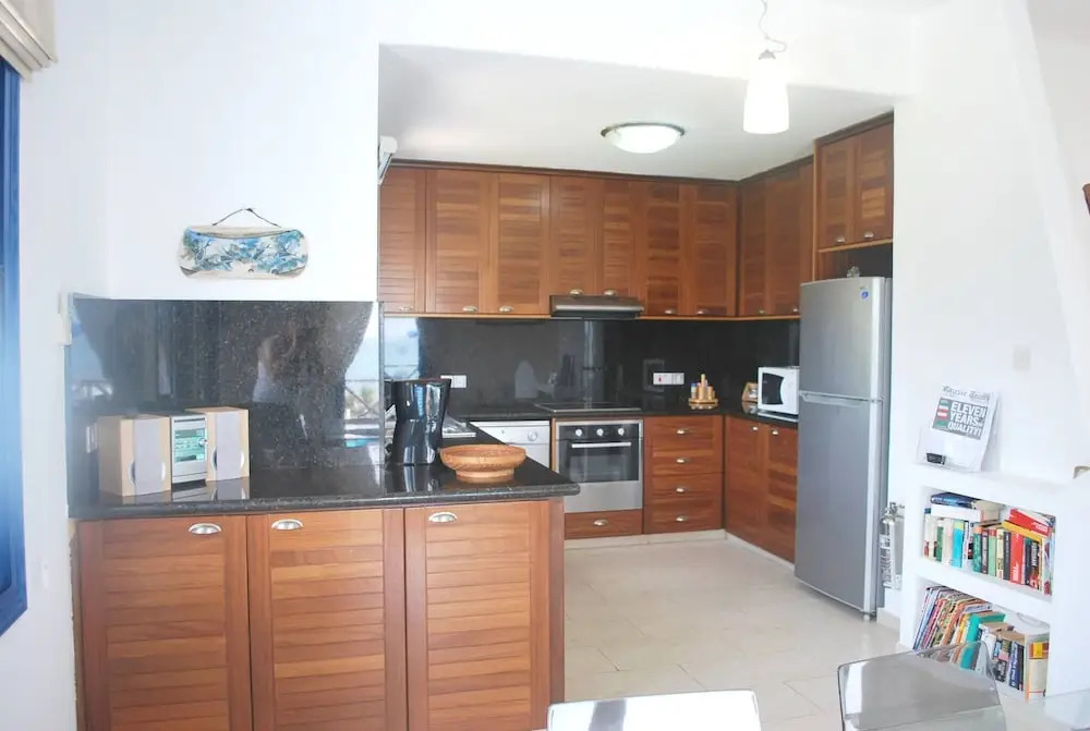Sea Front Villa With Private HEATED Pool, Quiet area Paphos 322
