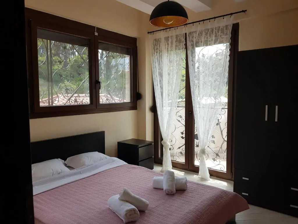 Elani Apartments