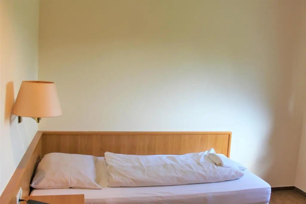 Hotel Alsterquelle 24h Check-in, Free Parking and WiFi