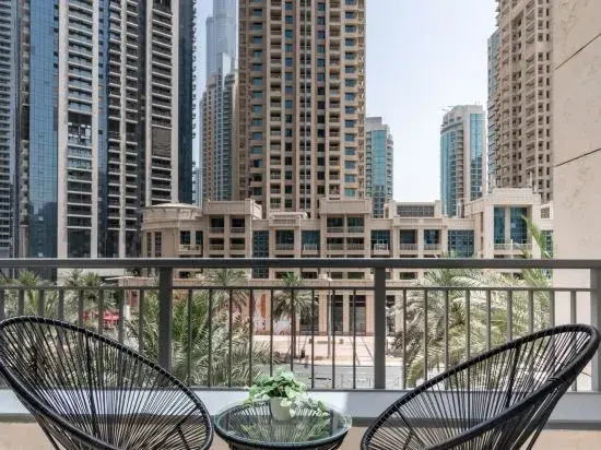 Newly furnished Downtown 1BR | Pet Friendly