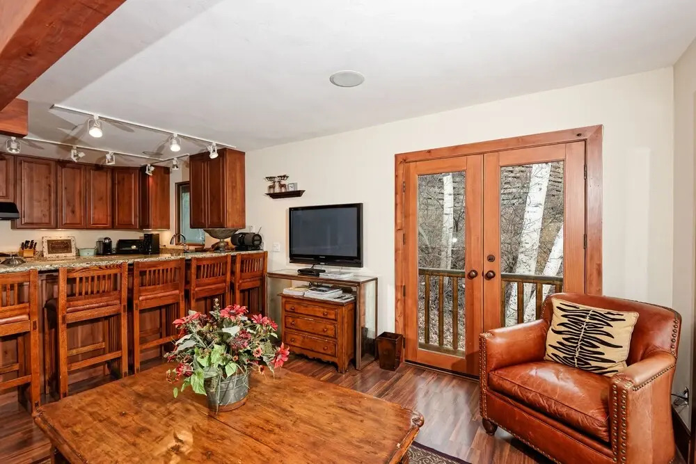 Wonderful 2BR 1,5BA at the base of Aspen Mountain