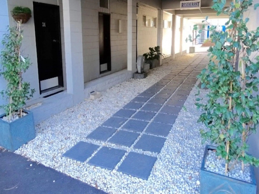 The Esplanade Motel