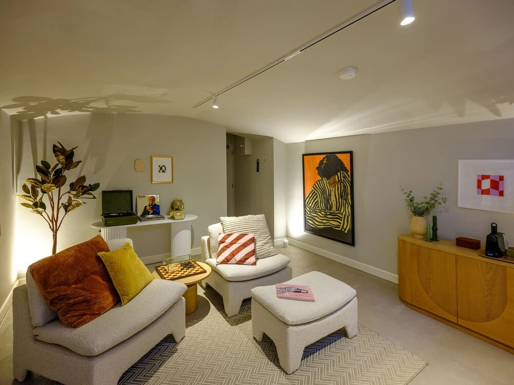 FINCH Boutique Hotel, downtown