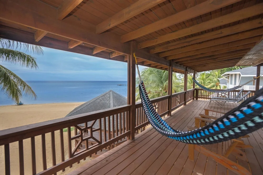 Roatan Ocean View- 2nd Floor 2 Bedroom Apts by RedAwning