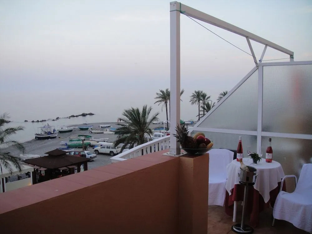 HOSTAL COSTA SOL