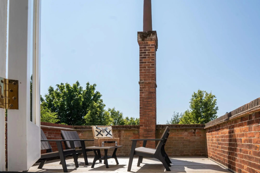 King Street Residence - 2 Bedrooms - Parking - Town Centre ⭐ ⭐⭐⭐⭐