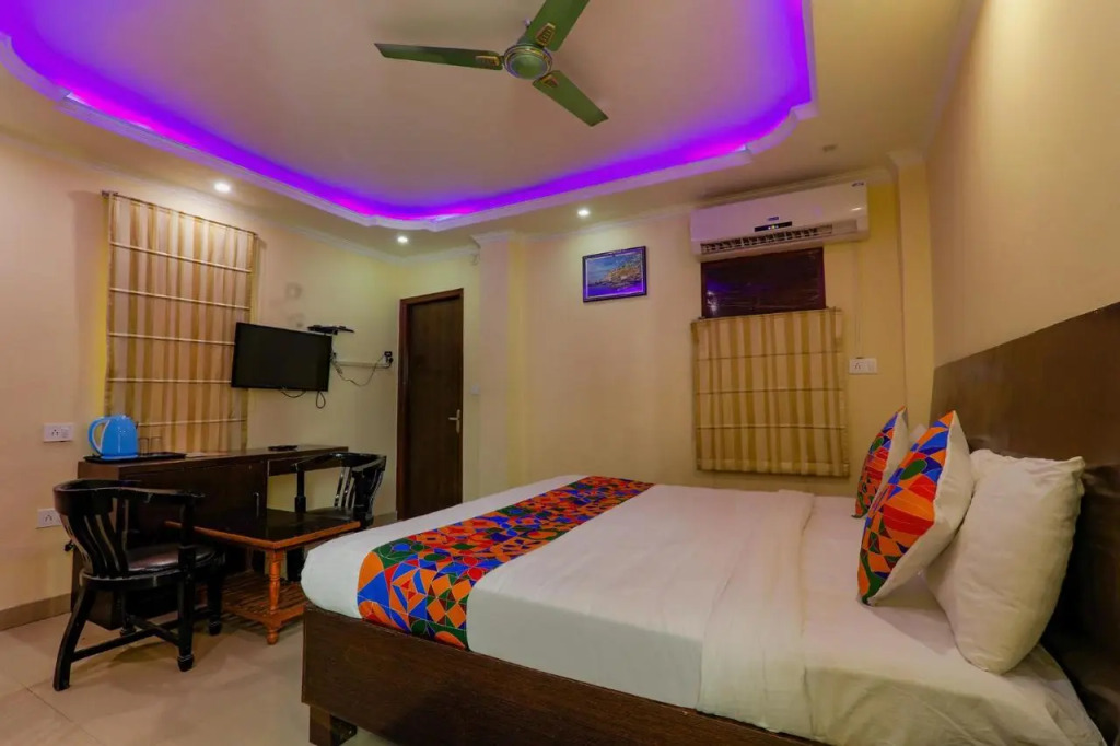 Hotel Prakash Palace