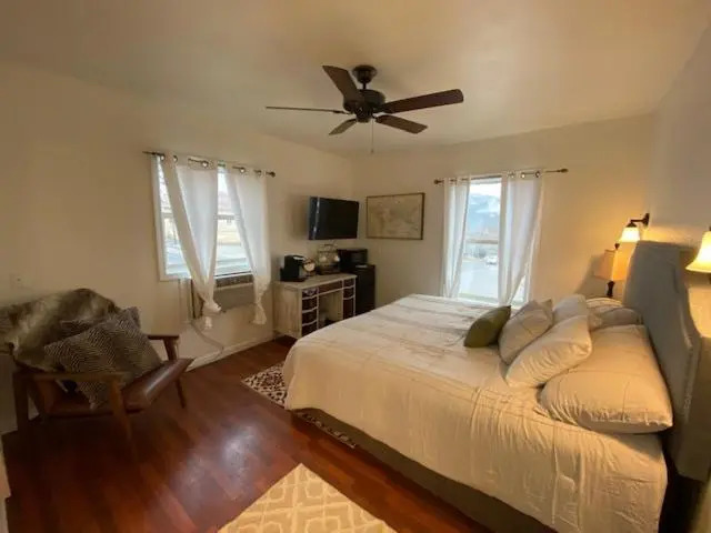 St. Maries Inn