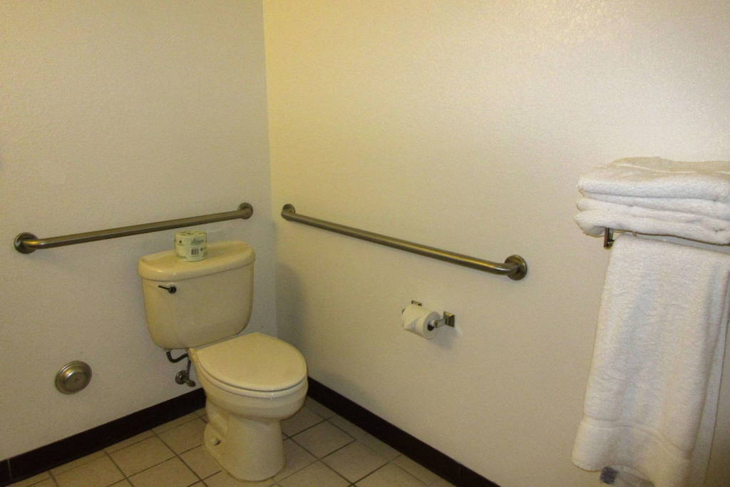 Quality Inn-Sawyer