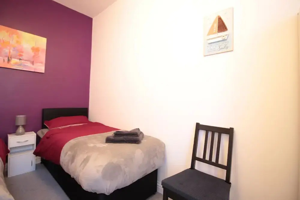 Lovely 2-bed Downstairs Apartment