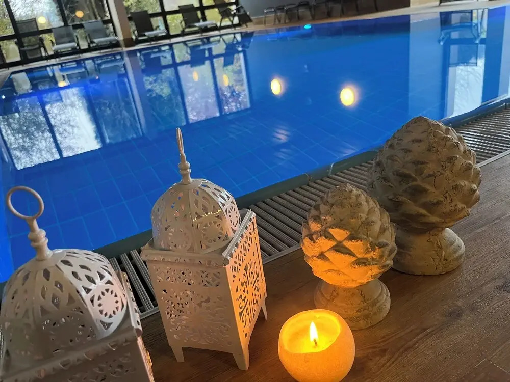 B&B Hotel GOLDENER HAHN - Hyggelige Budgetzimmer mit Panorama Hallenbad