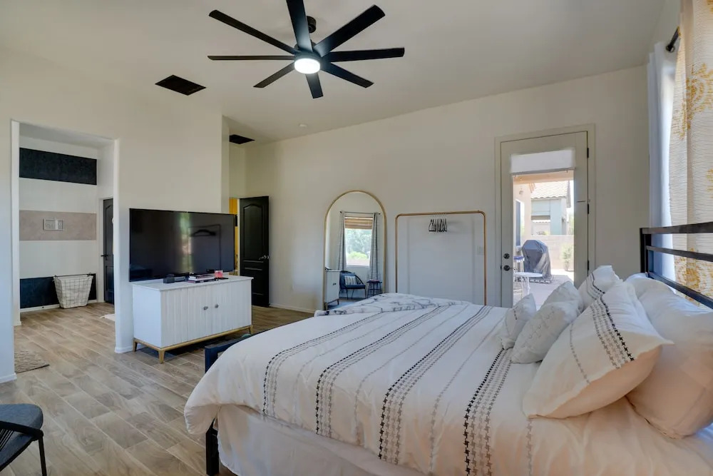 14 Mi to Dtwn: Tucson Escape w/ Patio!