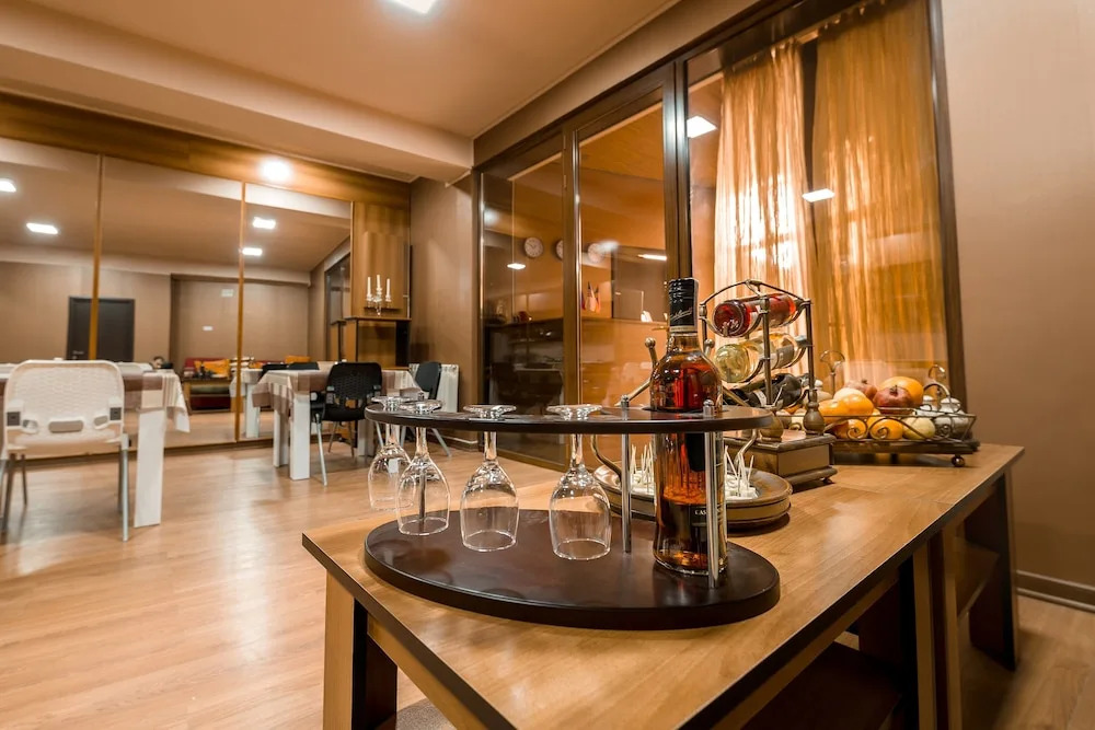 Aygestan Hostel