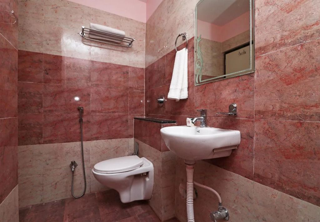 Hotel Sapphire Inn