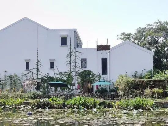 Ji Jian Resorts