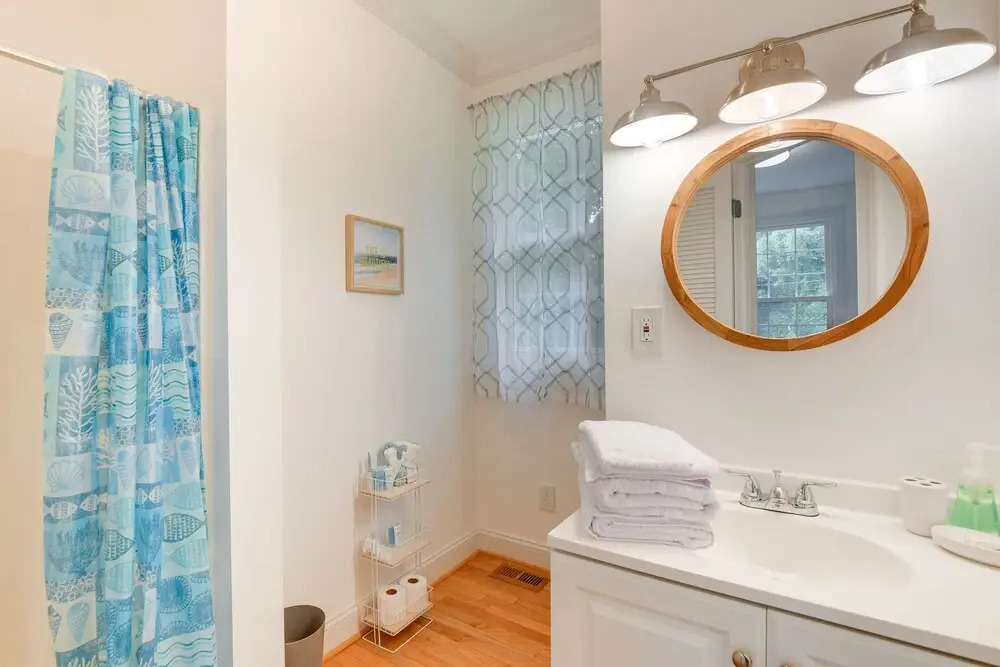 Family-friendly Chesapeake Beach House With Deck!