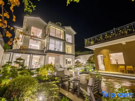 Zizi Guanlan Home stay (the Taihu Lake Xishan Island Store)