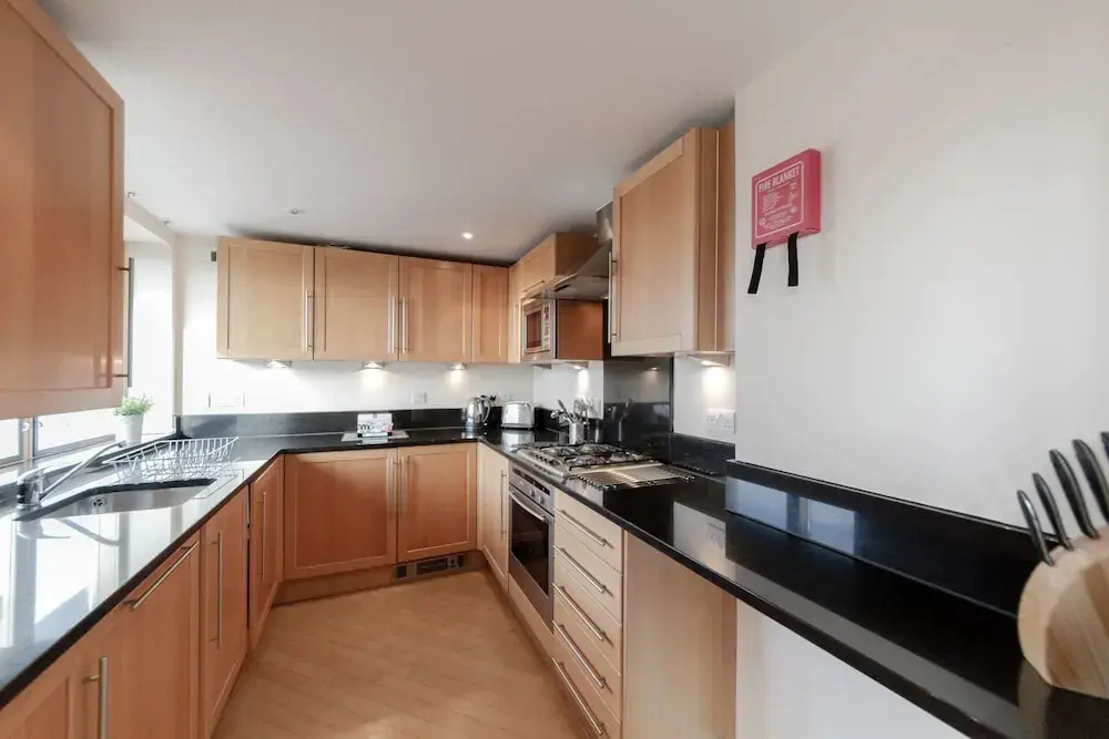 Roomspace Serviced Apartments - The Courtyard
