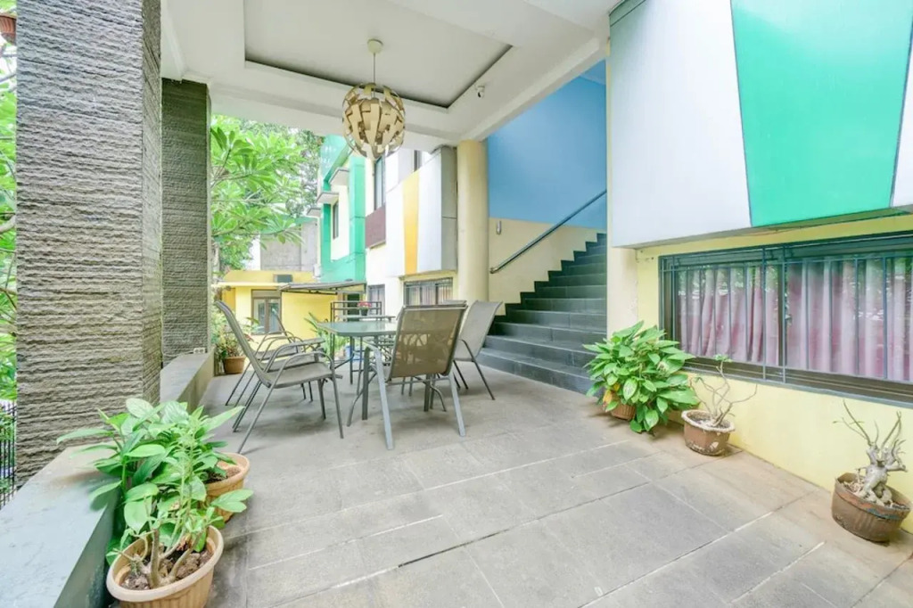 Hotel O Tebet Near Tebet Station Formerly Sabda Guest House