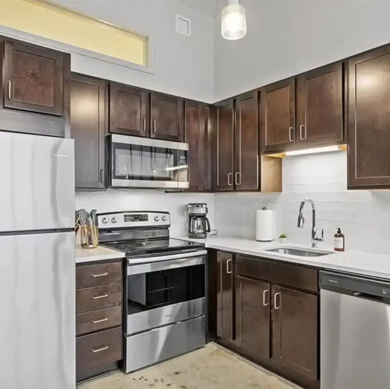 Cozysuites Stunning 1BR Downtown Pittsburgh