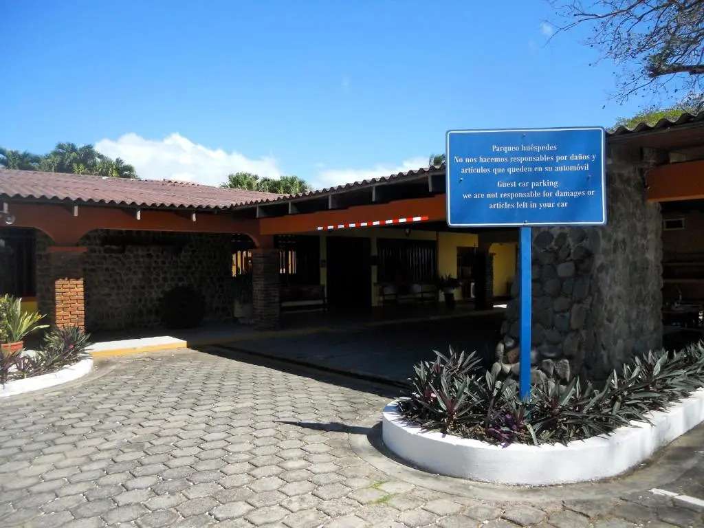 Hotel Las Espuelas, Bar & Restaurant