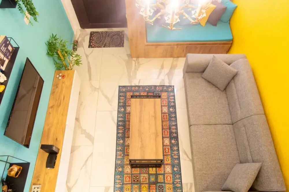 Central and Colorful Studio Flat in Alsancak