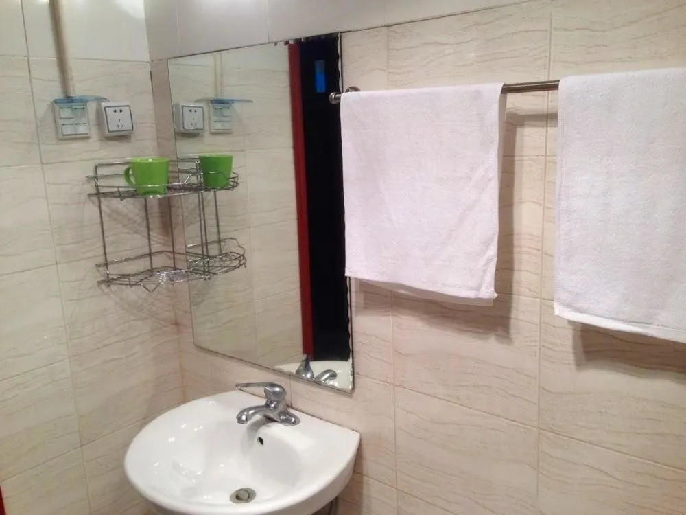 Chengdu Yijia Family Apartment