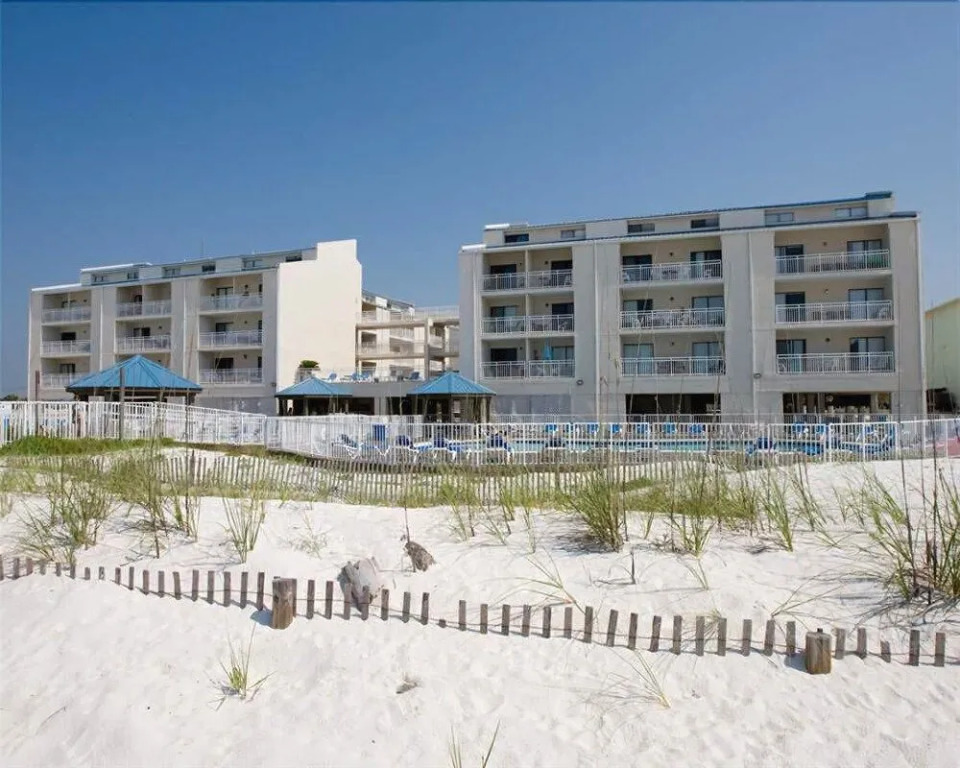 Sugar Beach 319 - 1 Br condo by RedAwning