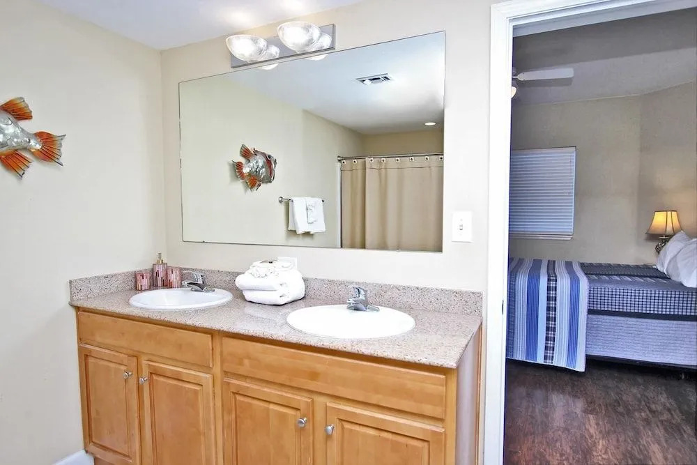 Sanibel 1007 - 3 Br condo